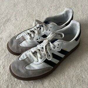 Adidas Sambas White & Back - 8.5 Women